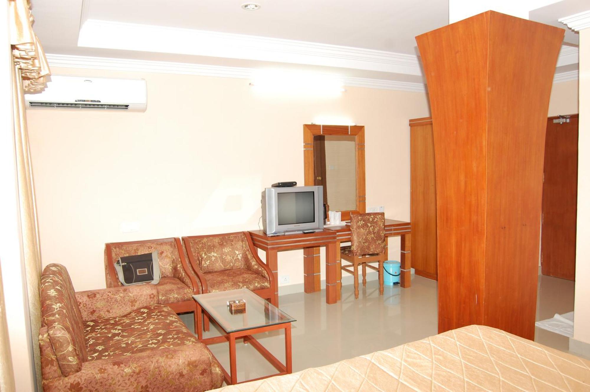 Kpm Regency Hotel ปาลักกัด ห้อง รูปภาพ