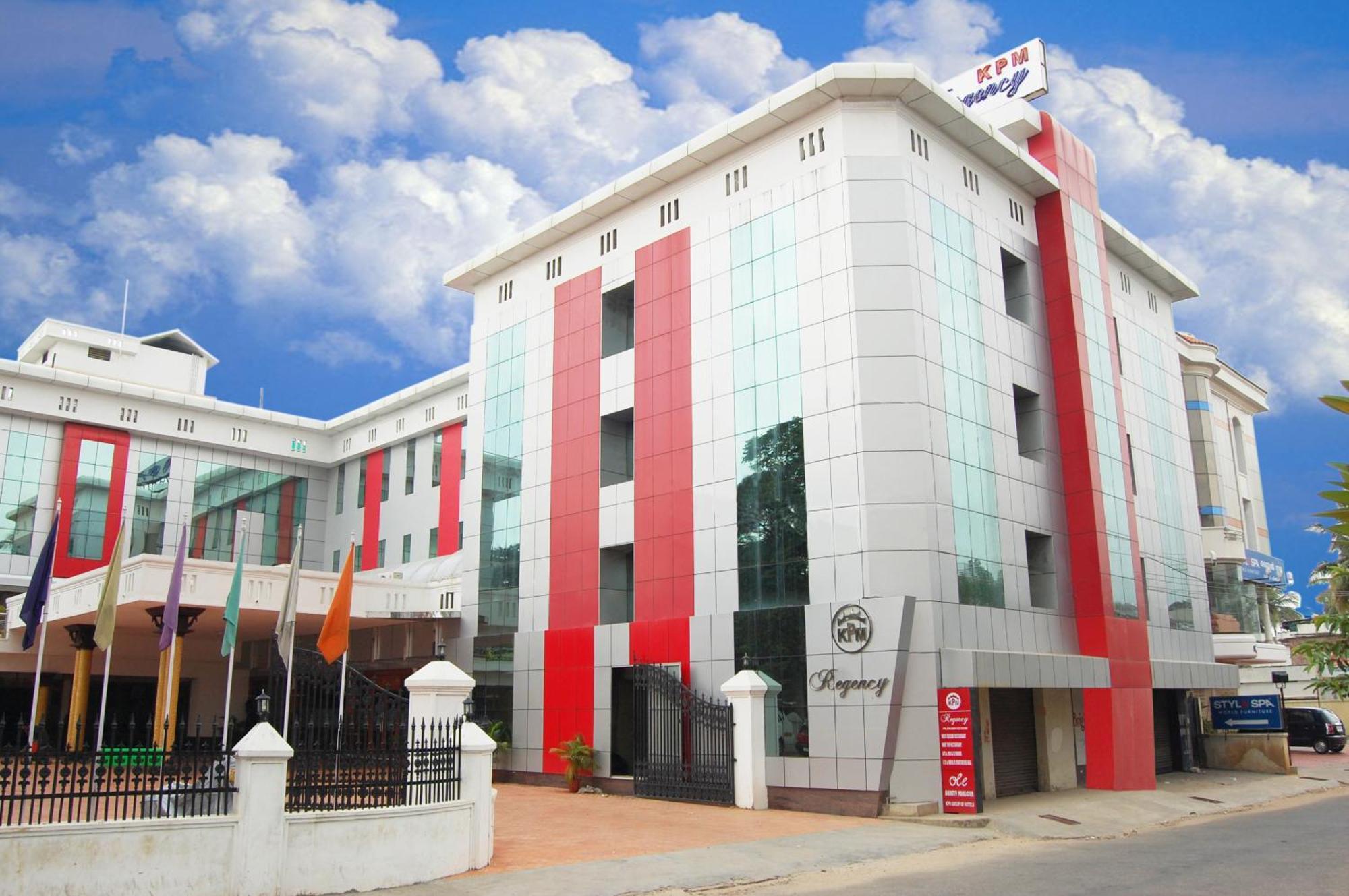 Kpm Regency Hotel ปาลักกัด ภายนอก รูปภาพ